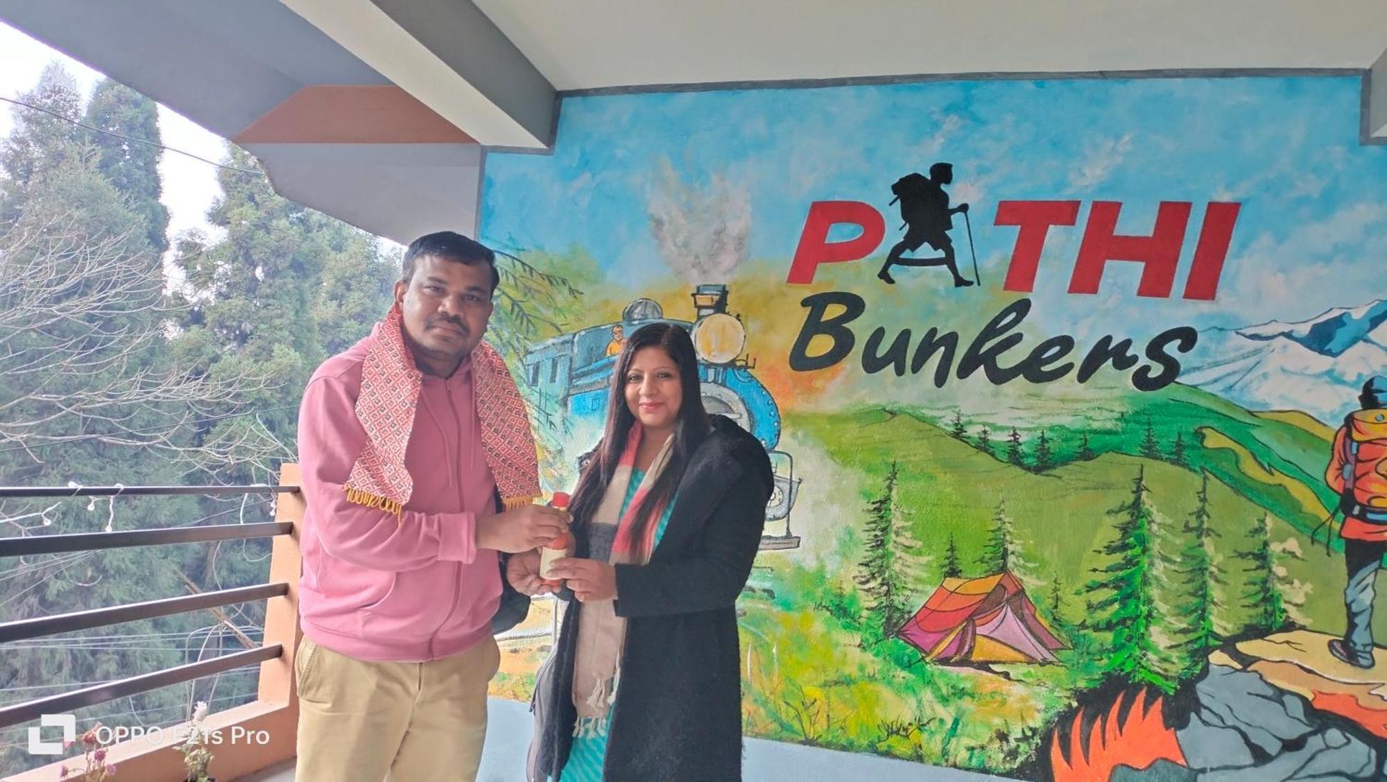 Pathi Bunkers Hostel ดาร์จีลิง ภายนอก รูปภาพ