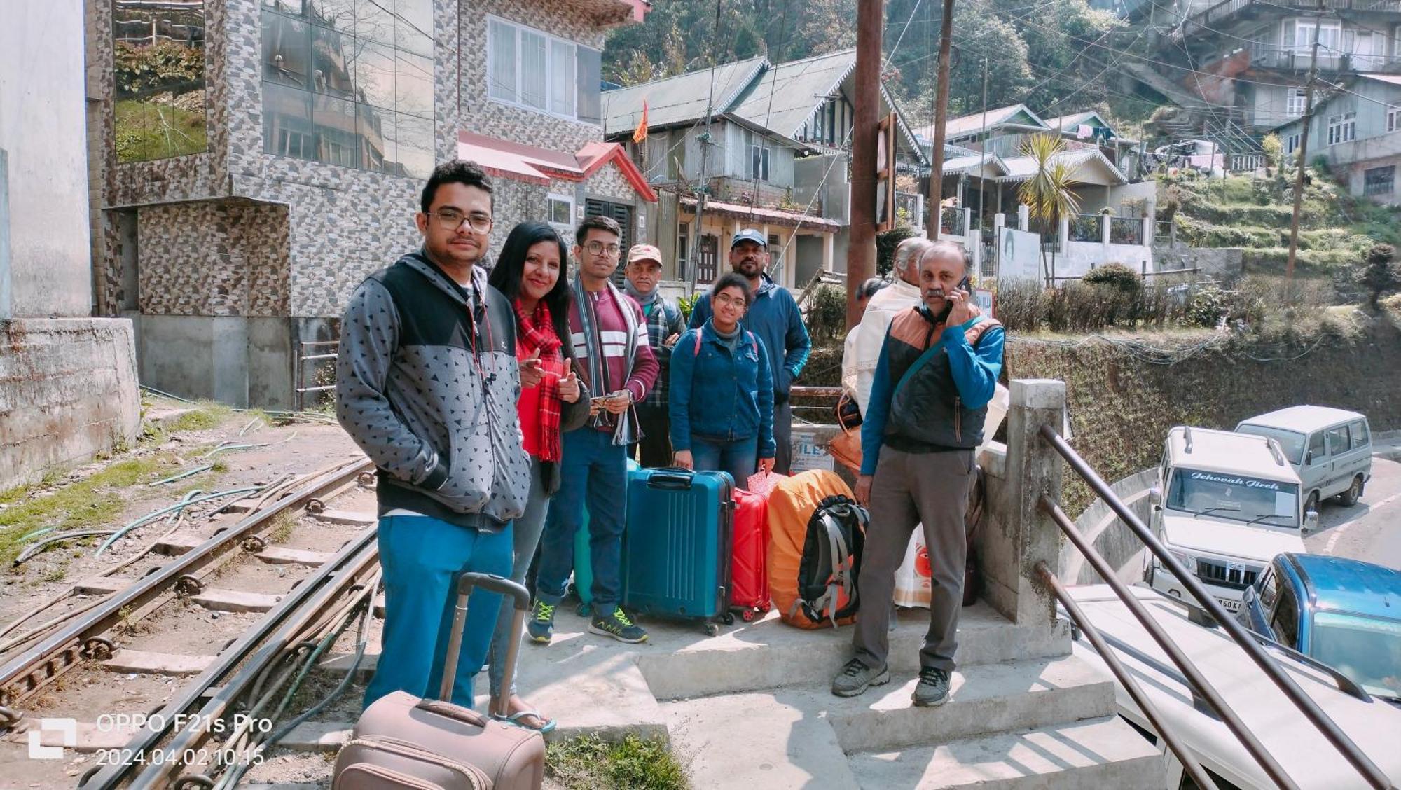 Pathi Bunkers Hostel ดาร์จีลิง ภายนอก รูปภาพ